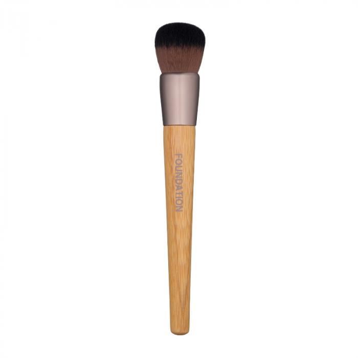 FOUNDATION BRUSH BAMBOO HANDLE Кисть для тонального средства 