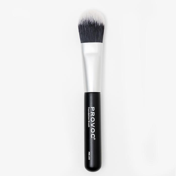 Кисть-мини для кремовых текстур Foundation Brush Mini MK150