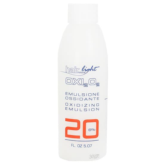 HAIR LIGHT Emulsione Ossidante Окисляющая эмульсия-6% 150 мл