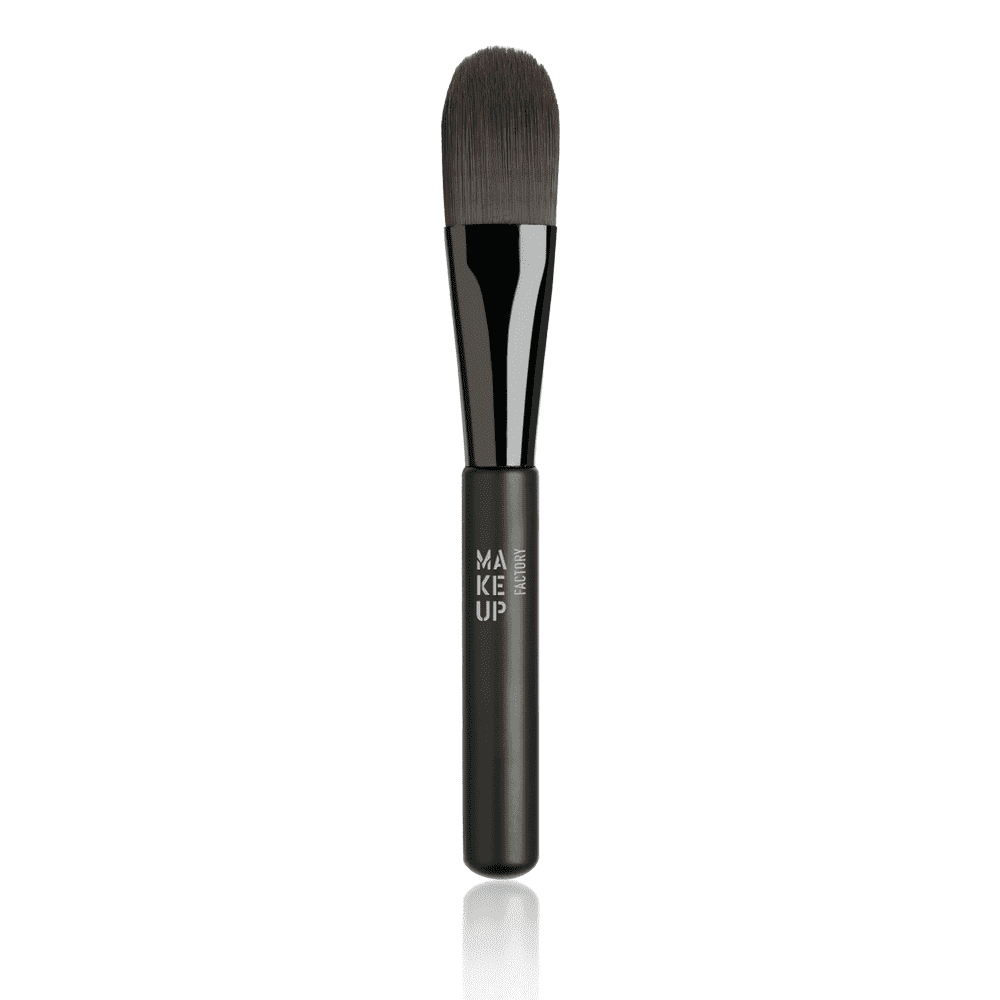 MAKE UP FACTORY Кисть д/минеральной пудры Brush for Mineral Powder Foundation