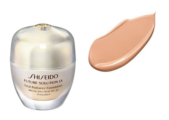 FUTURE SOLUTION LX TOTAL RADIANCE FOUNDATION Тональное средство с эффектом сияния №I60